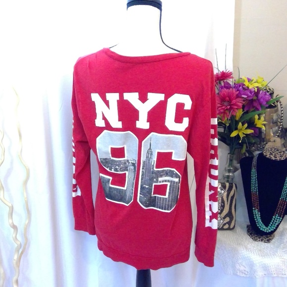🛑SOLD IN STORE 🛑VTG On Fire- Long Sleeve NY Top - Picture 3 of 5
